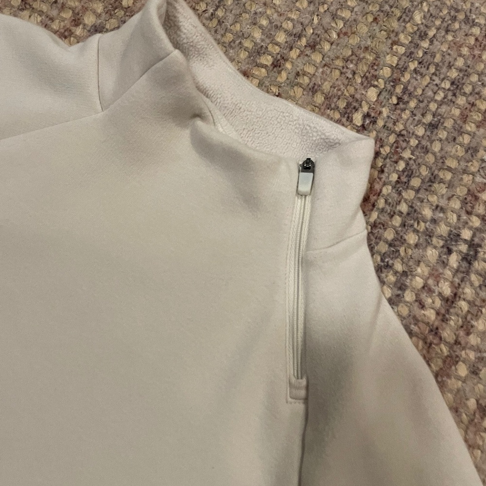 Athleta Girl sweatshirt/pullover